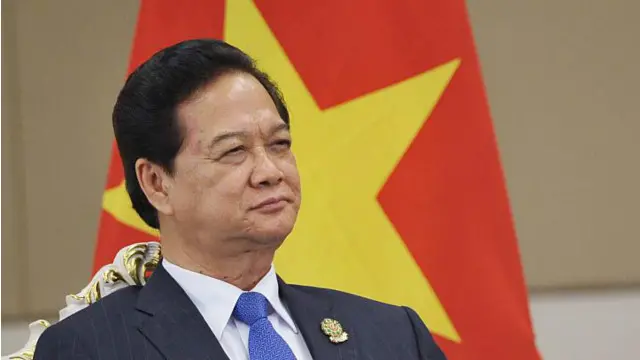 Thủ tướng Việt Nam Nguyễn Tấn Dũng đã yêu cầu hoàn tất cổ phần hóa 289 doanh nghiệp nhà nước trong năm 2015