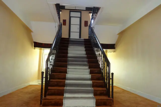 د کابل ـ بامیانو په لاره ناامني او دغه ولایت ته د الوتنو ځنډ هم بامیانو ته د ګرځندویانو د سفرنو د کموالي لامل ګڼل کېږي