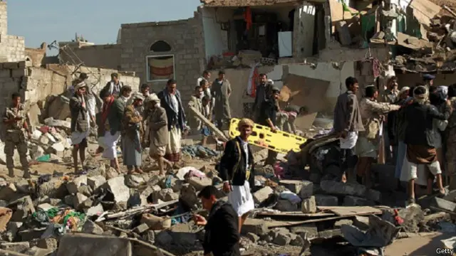 تجدد الغارات الجوية على العاصمة صنعاء عصر السبت. 