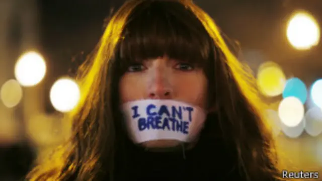 न्यूयॉर्क में पुलिस के ख़िलाफ़ प्रदर्शन