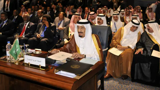 ملک سلمان پادشاه عربستان سعودی در نشست شرمالشیخ