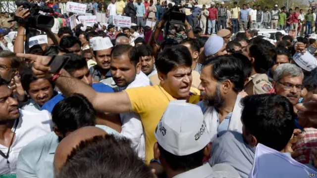 योगेंद्र यादव