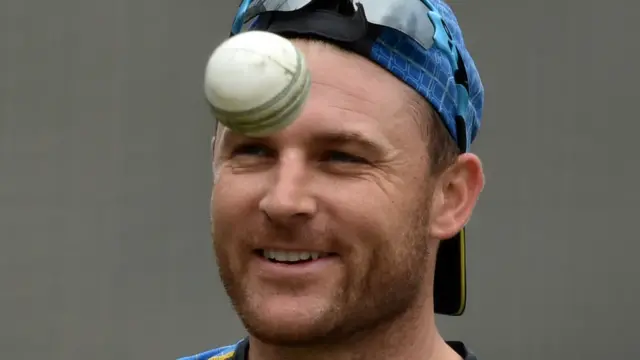 ان دونوں ہمسایہ ممالک کے درمیان فائنل اتوار کے روز میلبرن کرکٹ گراؤنڈ میں کھیلا جا رہا ہے۔