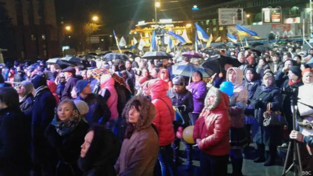 На мітинг прийшло кілька тисяч осіб