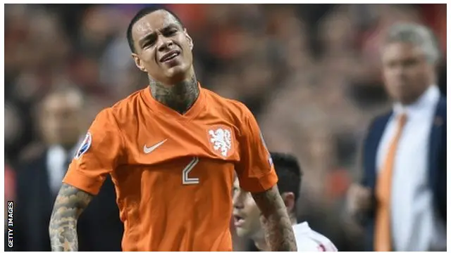 Sesudah sukses di Piala Dunia Brasil 2014, Belanda kini terpuruk 
