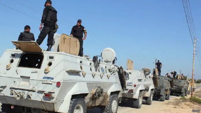 دعمت نقاط التفتيش المنتشرة فى مختلف أنحاء سيناء بالأسلحة الثقيلة للتعامل مع أي هجمات محتملة