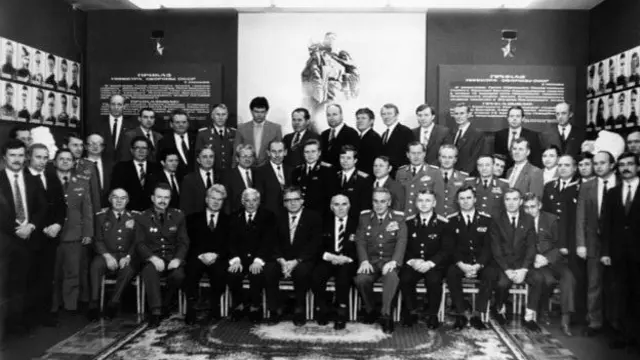 Dresden'de çekilmiş bir kare. Putin soldan ikinci sırada.