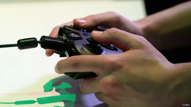 ہیڈ ٹیچرز کا کہنا ہے کہ ’کال آف ڈیوٹی‘ اور ’گرینڈ تھیفٹ آٹو‘ جیسی کمپیوٹر گیمز 18 سال سے زیادہ عمر کے بچوں کے کھیلنے کے لیے ہیں