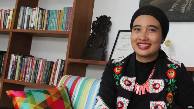 "Baru saat saya di Jakarta, saya menjadi wartawan, saya menghabiskan seluruh waktu saya untuk membaca karya sastra," jelas pengagum karya-karya penulis Rusia, Leo Tolstoy.