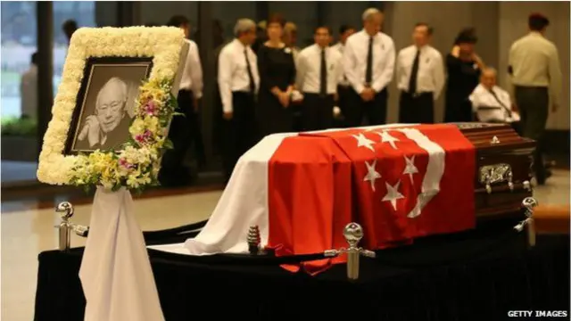 新加坡前总理李光耀的国葬仪式于3月29日在国立大学文化中心举行。