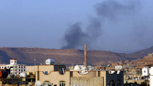 سعودی عرب نے دوبارہ فضائی کارروائیاں شروع کرنے پر پہلی بار دارالحکومت میں حملے کیے ہیں