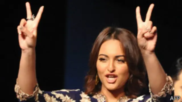 सोनाक्षी सिन्हा