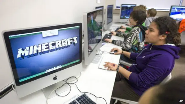 Escuelas como está en Alaska, EE.UU., están introduciendo a Minecraft en el salón de clases.