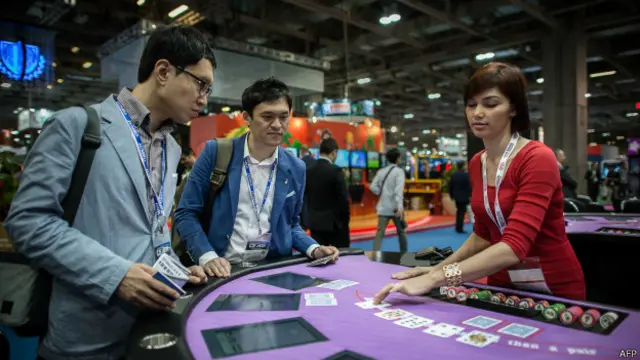 澳门赌业在2015年的利润下降很多。