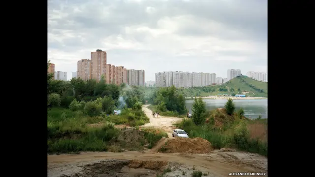 Дзержинский, 2009 год. Из серии "Пастораль". 