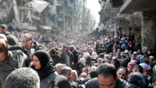 ယာမောက် စခန်းထဲမှာ ပါလက်စတိုင်း ဒုက္ခသည် တစ်သောင်း ရှစ်ထောင်လောက် ပိတ်မိနေဟုဆို။