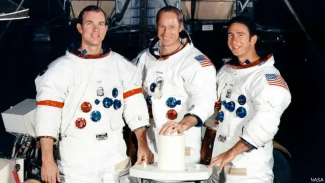 इस अभियान में शामिल डेविड स्कॉट, एल्फ़्रेड वोर्डन और जेम्स इरविन तस्वीर में नज़र आ रहे हैं.