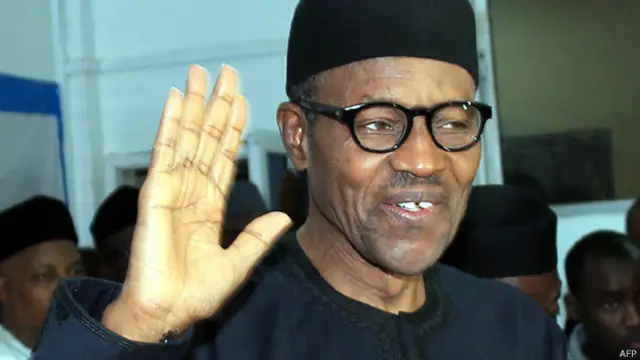 بفوزه في الانتخابات الأخيرة، أصبح الرئيس بوخاري زعيم حزب المؤتمر التقدمي أول مرشح معارض يفوز بالرئاسة في نيجيريا