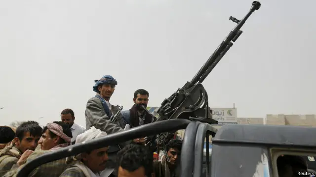 يسعى الحوثيون للسيطرة على مدينة عدن التي أعلنها الرئيس عبد ربه منصور هادي عاصمة انتقالية.