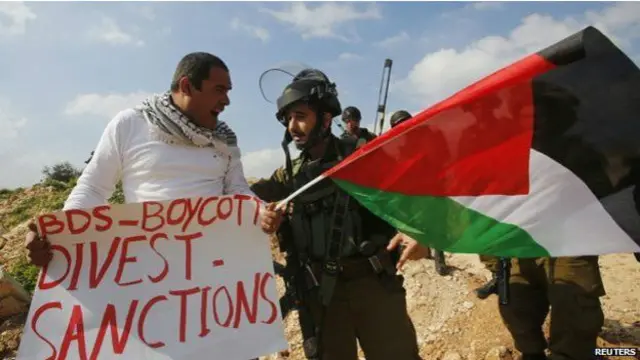 فروری 2011 میں اوباما انتظامیہ نے فلسطینی علاقوں میں اسرائیل کی آبادکاری کے خلاف سلامتی کونسل کی قرارداد کو ویٹو کیا تھا