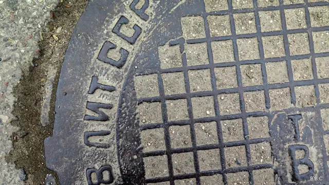 Крышка люка в Вильнюсе