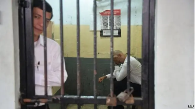 Tjiong và Bantleman cũng nhận được ủng hộ của một số phụ huynh và học sinh trong lúc diễn ra phiên xử