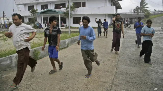 nelayan burma di Benjina