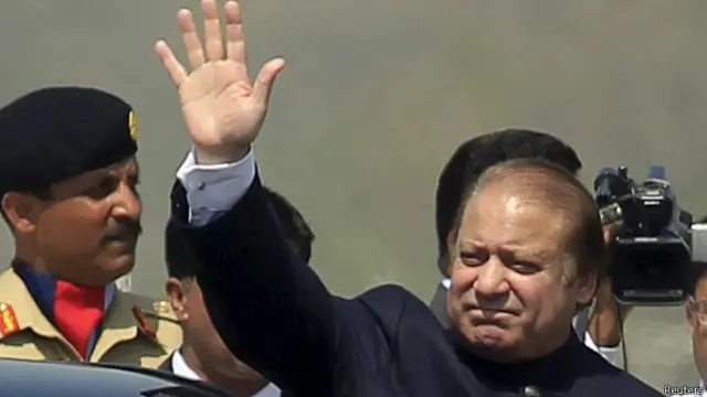 يقوم نواز شريف بزيارة رسمية لتركيا