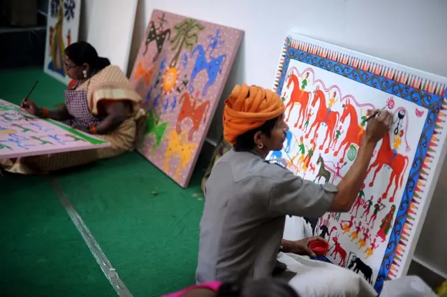 ट्राइबल आर्ट वर्कशॉप