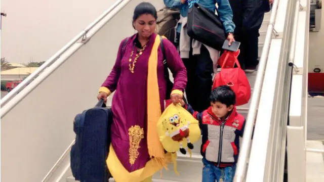 Иностранные граждане эвакуируются из охваченного гражданской войной Йемена