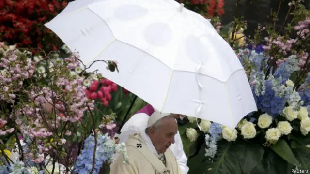 Папа под зонтиком