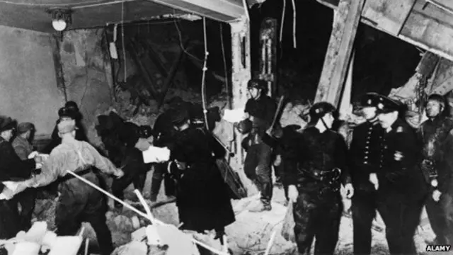 سبب الانفجار دمارا كبيرا في القاعة