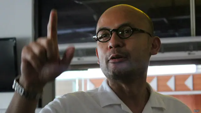 Dalam sebuah kesempatan, juru bicara Kemenlu Arrmanatha Nasir, mengatakan, status pengamat ULMWP tidak dapat berubah menjadi status anggota, karena mereka adalah lembaga swadaya masyarakat (LSM).