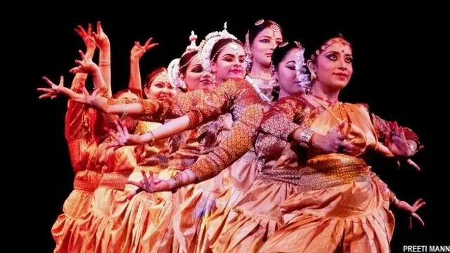 शास्त्रीय नृत्य और संगीतमय प्रस्तुति 'स्त्री'