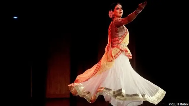 शास्त्रीय नृत्य और संगीतमय प्रस्तुति 'स्त्री'