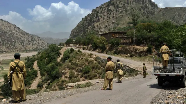 ایسی اطلاعات ہیں کہ یہ اہلکار اس علاقے میں یہ دیکھنےآئے تھے کہ کہیں پوست کی فصل تو کاشت نہیں کی گئی