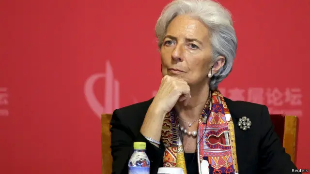 لاغارد تقول إن استمرار الغموض حول قدرة اليونان على سداد ديونها ليس في مصلحة أثينا