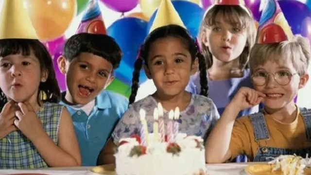 بعض مغربی ممالک میں ویکسن مخالف تحریک مضبوط ہوئی ہے اور بچوں میں بعض قابلِ انسداد بیماریاں جیسے خسرہ وغیرہ نے پھر سے سر ابھارنا شروع کر دیا ہے