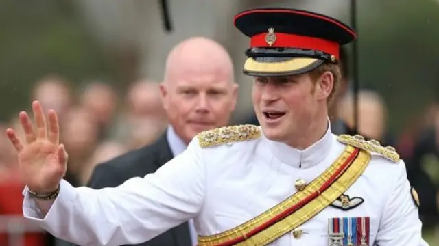 برطانیہ کے شہزادے پرنس ہیری چار ہفتے کی ڈیوٹی پر آسٹریلیا کے دارالحکومت کینبیرا پہنچ گئے ہیں