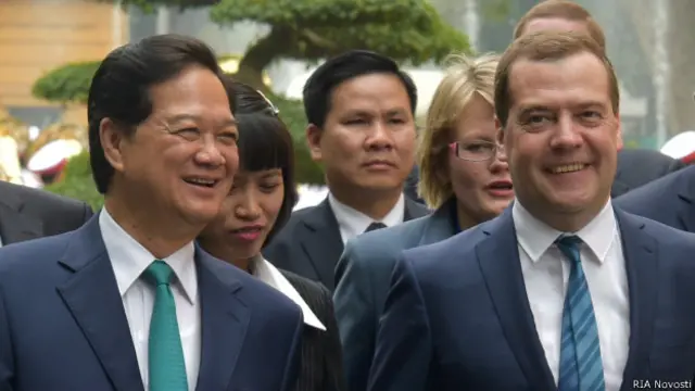 Премьеры Вьетнама и России Нгуен Тан Зунг и Дмитрий Медведев