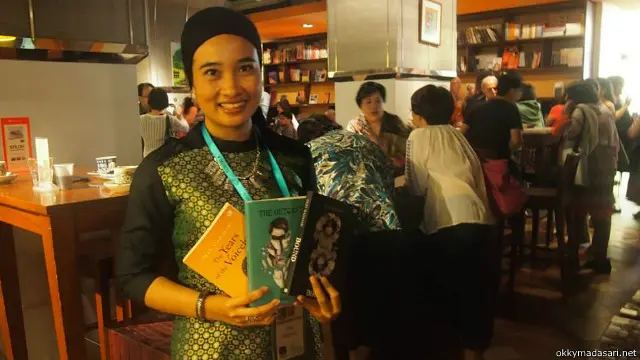 Sebagai novelis, Okky Madasari dikenal sebagai penulis produktif, yang ditandai kelahiran empat novelnya dalam rentang waktu empat tahun.