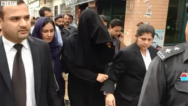 अय्यान अली, पाकिस्तानी सुपरमॉडल