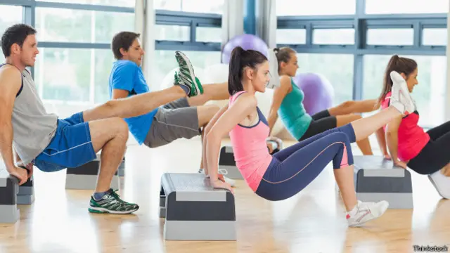 Los preparadores físicos recomiendos los entrenamientos de alta intensidad para quemar la grasa que se acumula en la zona.