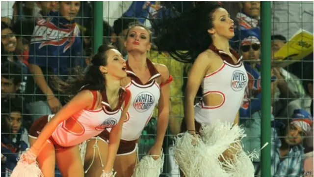 चियर लीडर्स