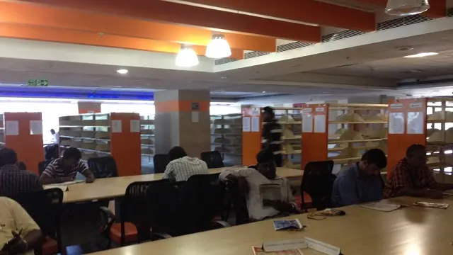 அண்ணா நூற்றாண்டு நூலகம் சரியாக பராமரிக்கப்படவில்லை என்ற குற்றச்சாட்டு இருக்கிறது.