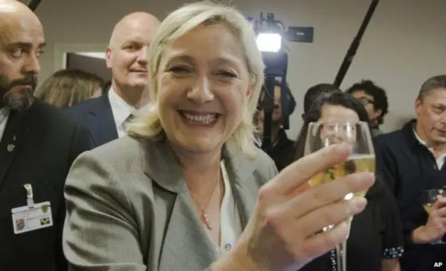 حزب مارین لوپن با وجود این که با موانعی روبه‌رو است ولی مرتب قدرتمندتر می‌شود