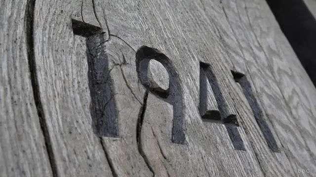 Монумент на шауляйском кладбище