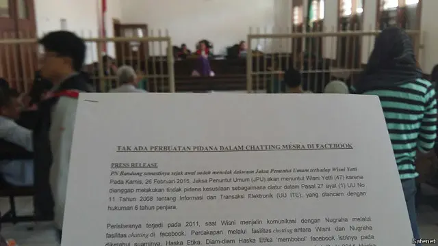 bukti percakapan di Facebook