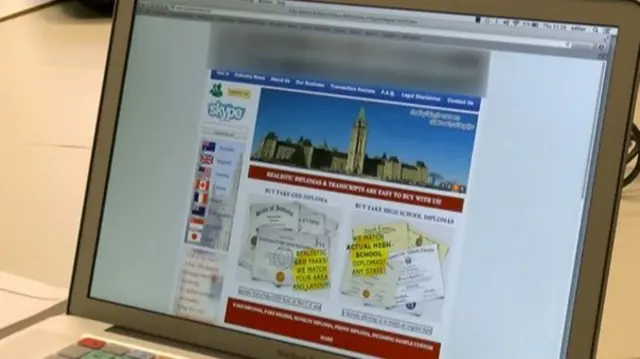 یہ سائٹ یونیورسٹی آف کینٹ اور سرے کے علاوہ اور بہت سے برطانوی تعلمی اداروں کی جعلی اسناد بیچنے میں ملوث ہے