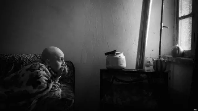 Saraya 2013-cü ildə uşaqlıq boyu xərçəng xəstəliyi diaqnozu qoyulub. 